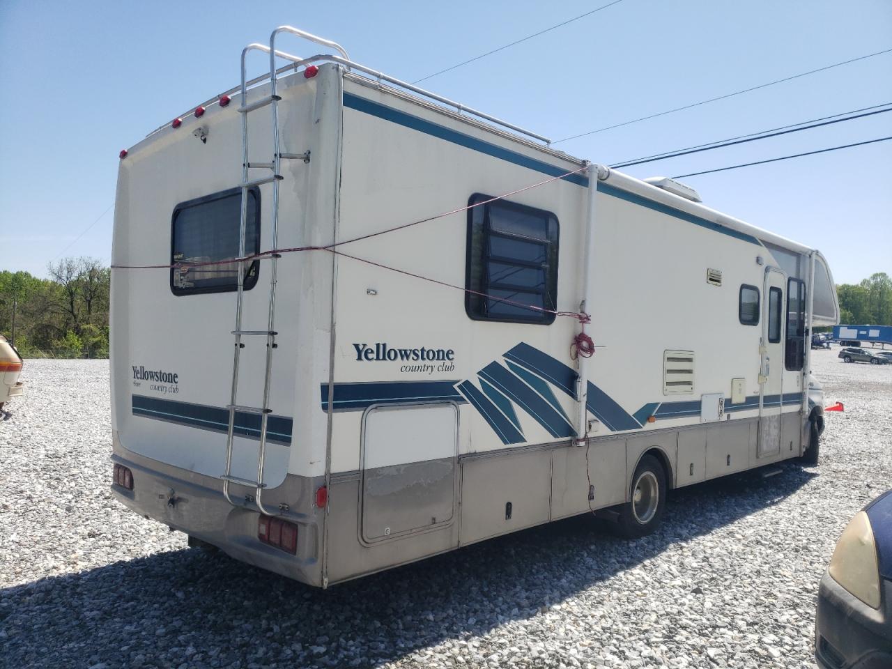 Photo 4 from auction – 1999 GULF STREAM YELLOWSTON with VIN 1FDXE40S8XHB16871