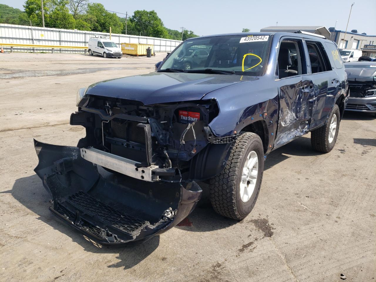 Photo 2 from auction – 2014 TOYOTA 4RUNNER SR with VIN JTEBU5JR0E5186040