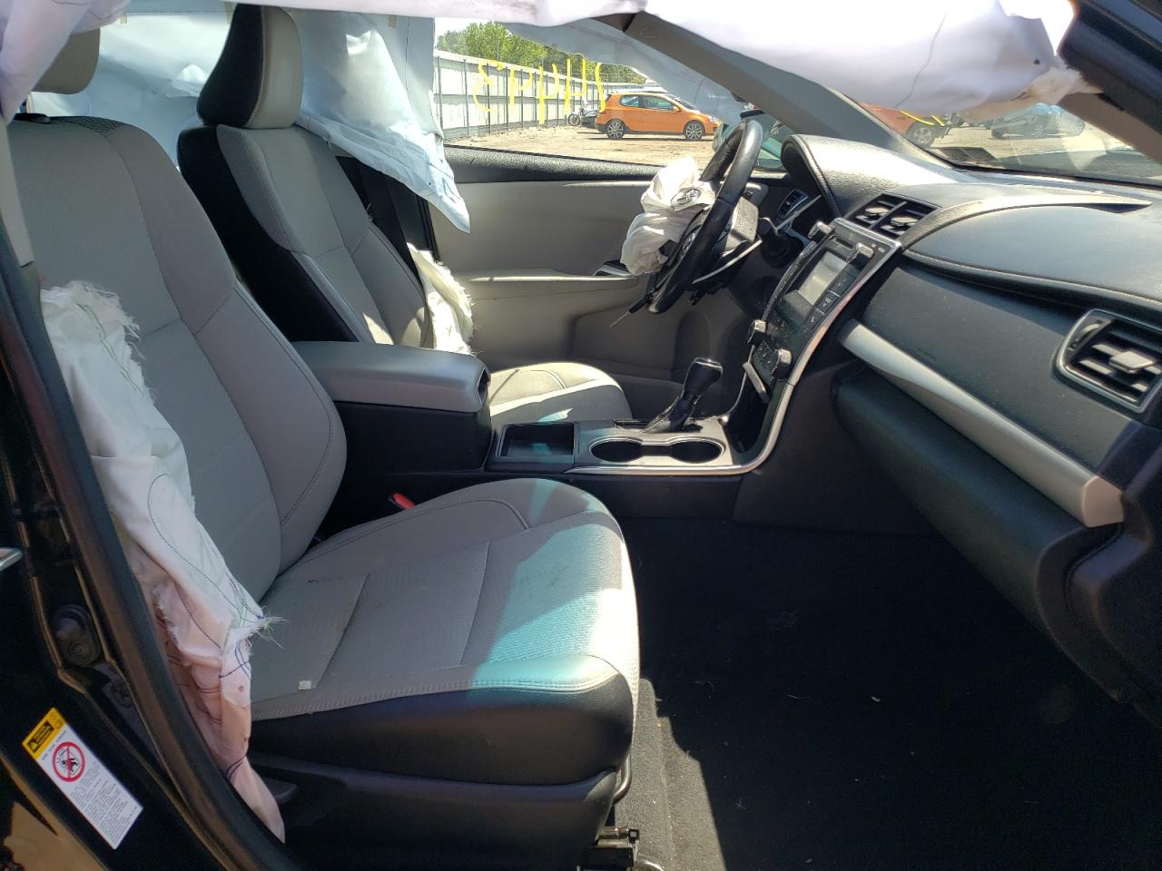 Photo 5 from auction – 2016 TOYOTA CAMRY LE with VIN 4T1BF1FK7GU233720
