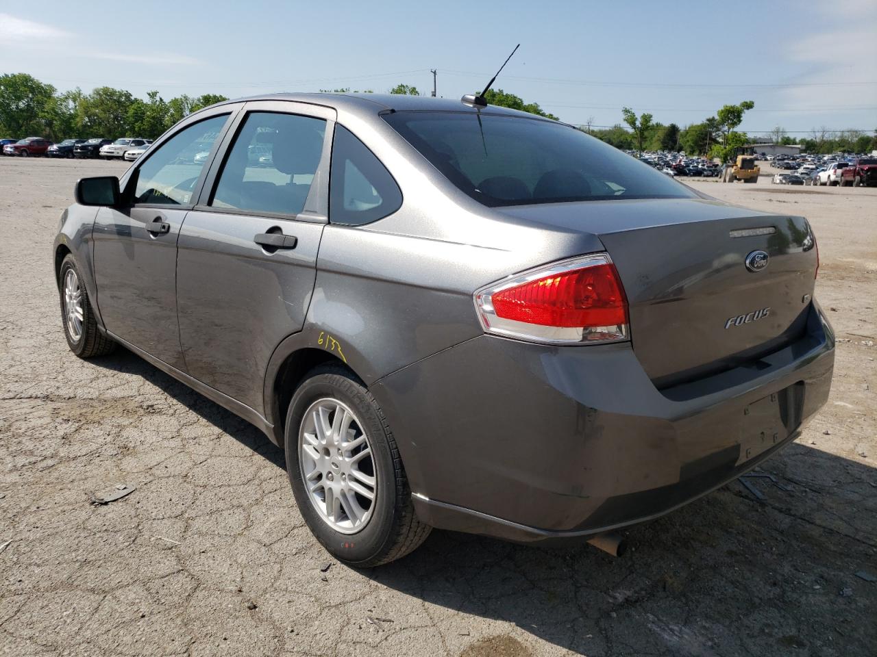 Photo 3 from auction – 2010 FORD FOCUS with VIN 1FAHP3FN8AW209705