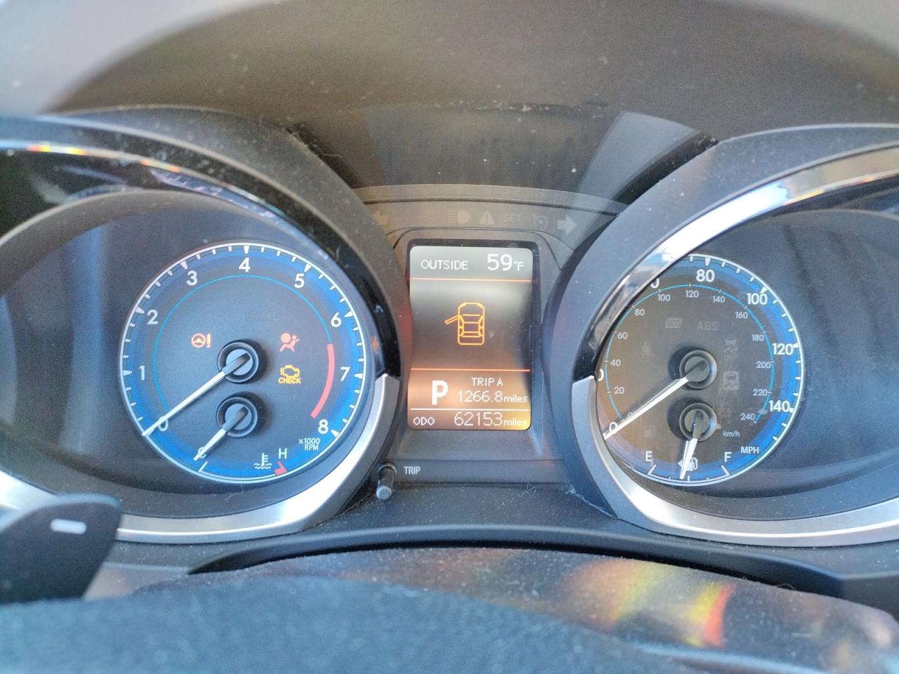 Photo 8 from auction – 2015 TOYOTA COROLLA L with VIN 5YFBURHE5FP213817