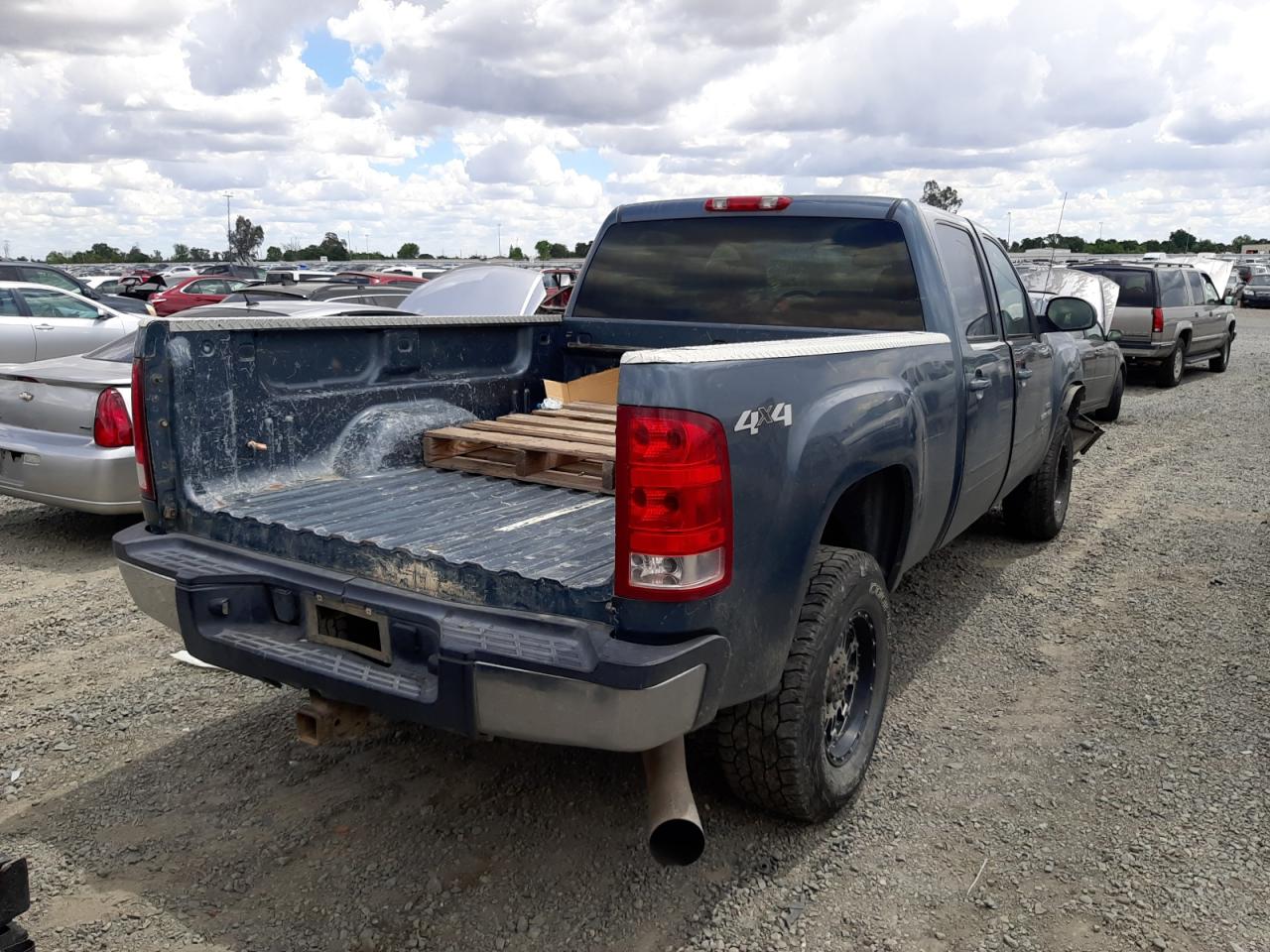 Photo 4 from auction – 2008 GMC SIERRA K25 with VIN 1GTHK23628F195066
