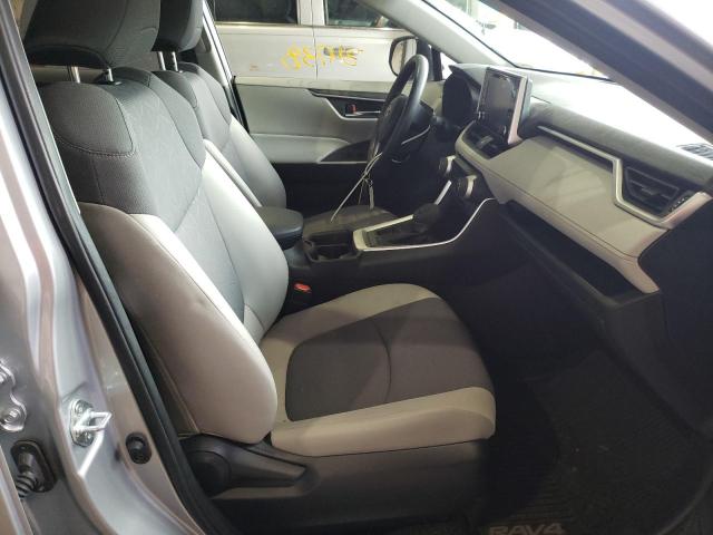 Photo 5 from auction – 2019 TOYOTA RAV4 XLE with VIN JTMP1RFV3KD028406