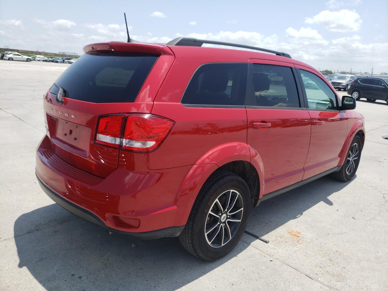 Photo 4 from auction – 2019 DODGE JOURNEY SE with VIN 3C4PDCBB2KT758835