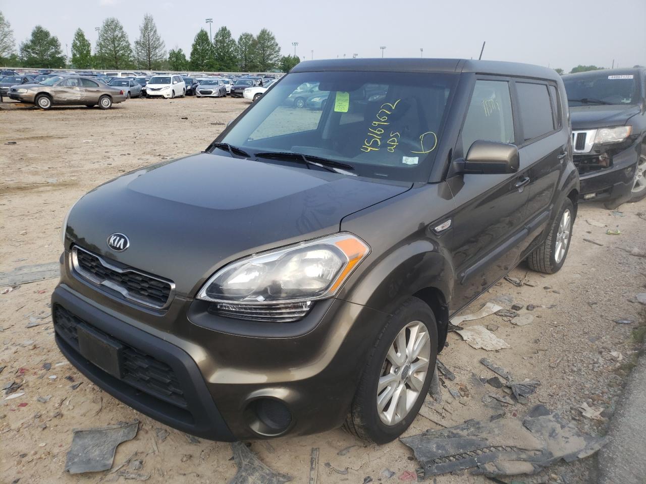 Photo 2 from auction – 2013 KIA SOUL with VIN KNDJT2A51D7549902