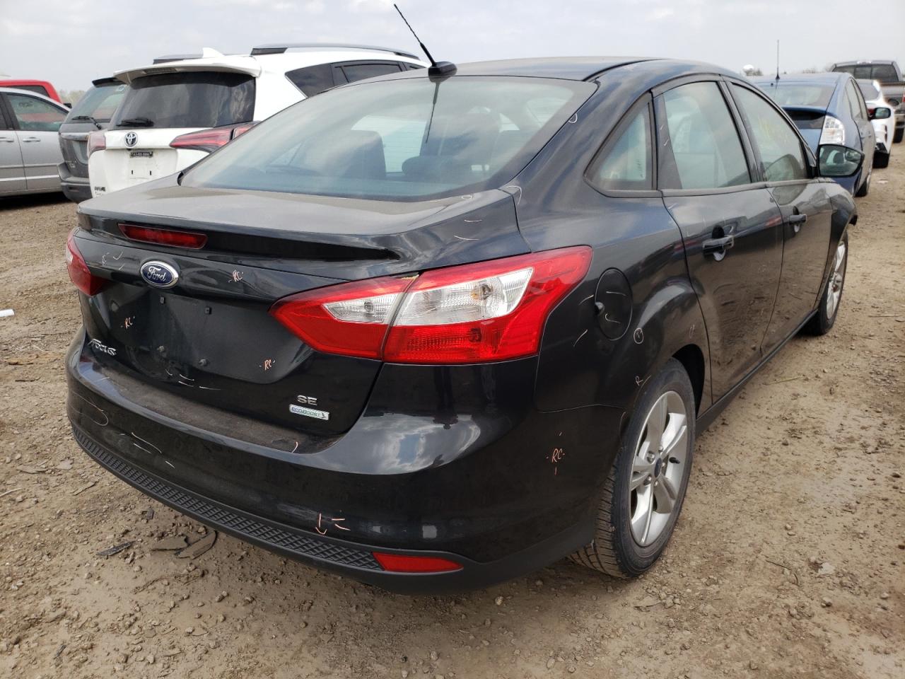 Photo 4 from auction – 2014 FORD FOCUS SE with VIN 1FADP3F28EL351080