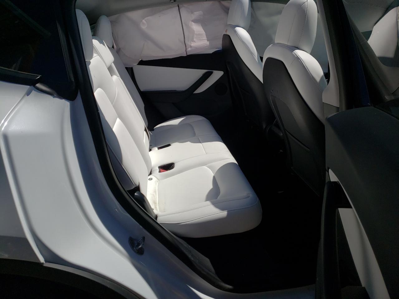 Photo 6 from auction – 2021 TESLA MODEL Y with VIN 5YJYGDEE8MF071433
