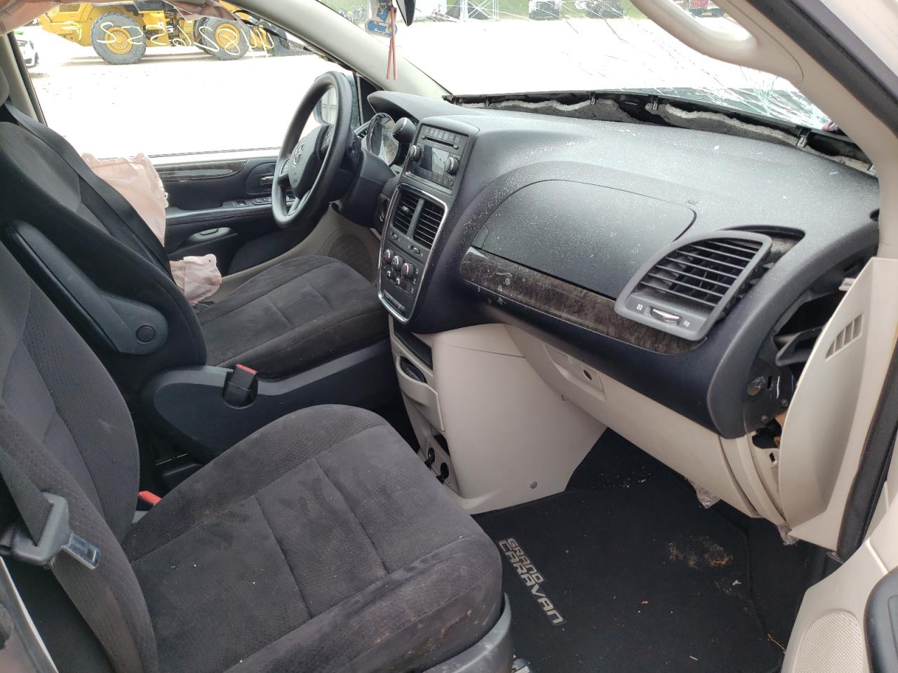 Photo 5 from auction – 2011 DODGE GRAND CARA with VIN 2D4RN4DG7BR685620