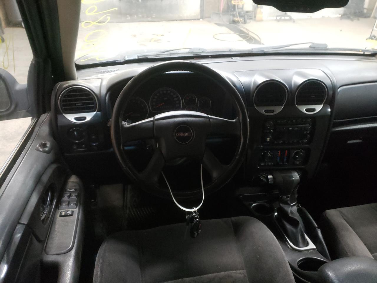 Photo 9 from auction – 2007 GMC ENVOY with VIN 1GKDT13S272114452
