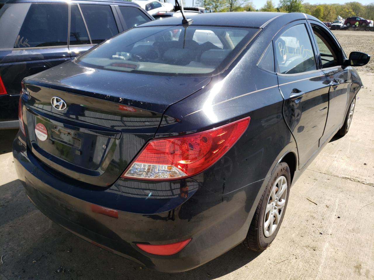 Photo 4 from auction – 2012 HYUNDAI ACCENT GLS with VIN KMHCT4AE5CU061875