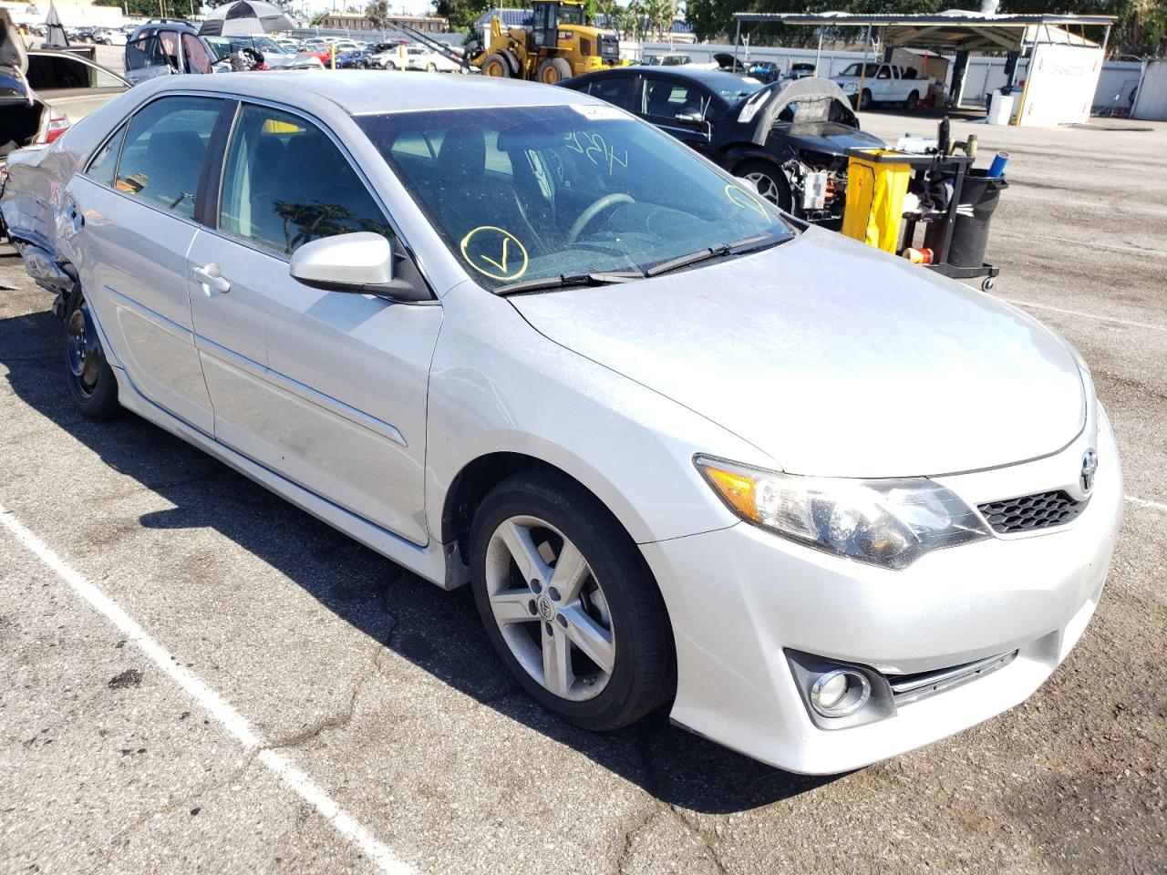 TOYOTA CAMRY L 2014 with VIN 4T1BF1FK8EU813300 - Photo from auction