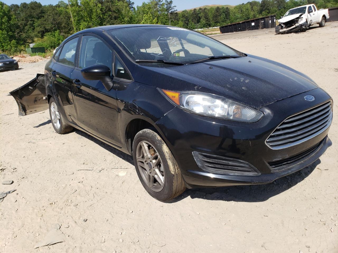 FORD FIESTA SE 2017 with VIN 3FADP4BJ3HM129147 - Photo from auction