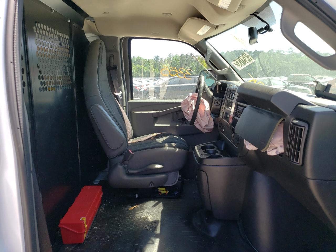 Photo 5 from auction – 2021 CHEVROLET EXPRESS G2 with VIN 1GCWGAF78M1283652