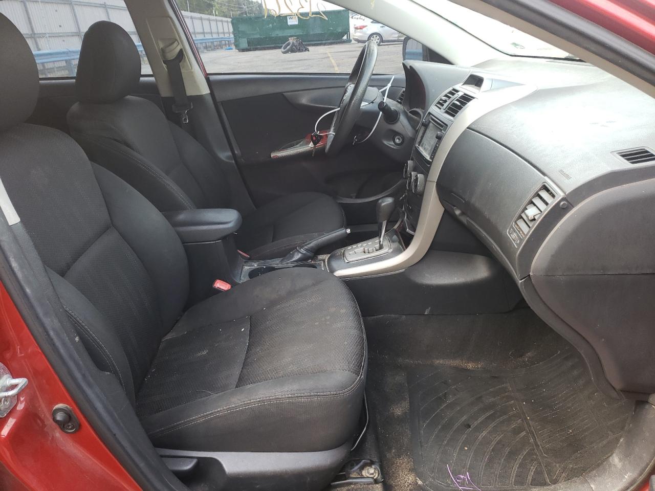 Photo 5 from auction – 2013 TOYOTA COROLLA with VIN 5YFBU4EEXDP095266
