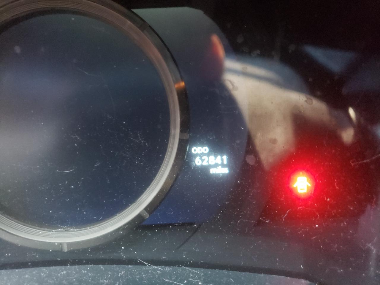 Фото 8 с аукциона – 2016 LEXUS IS 200T с VIN JTHBA1D21G5022060