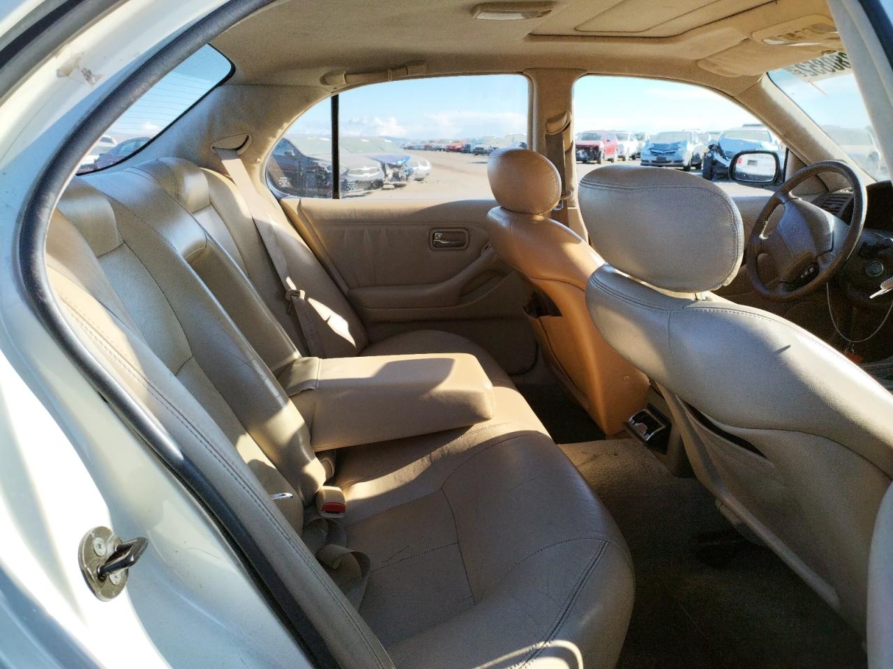 Photo 17 from auction – 1997 INFINITI J30 with VIN JNKAY21D4VM401723