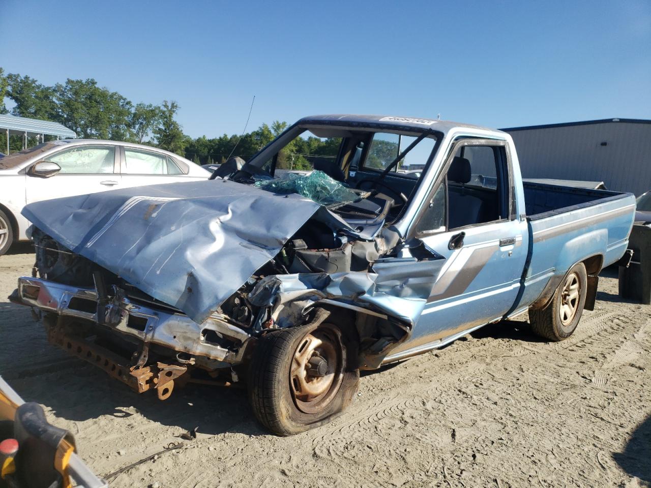 Photo 2 from auction – 1985 TOYOTA PICKUP with VIN JT4RN50S6F0062051