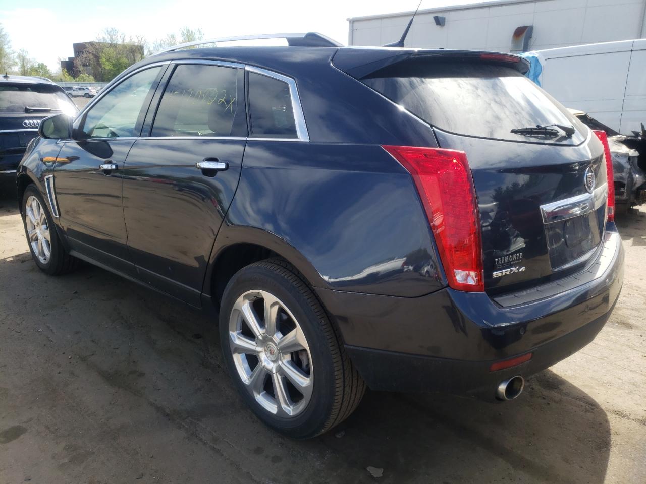 Photo 3 from auction – 2014 CADILLAC SRX PERFOR with VIN 3GYFNFE39ES532164