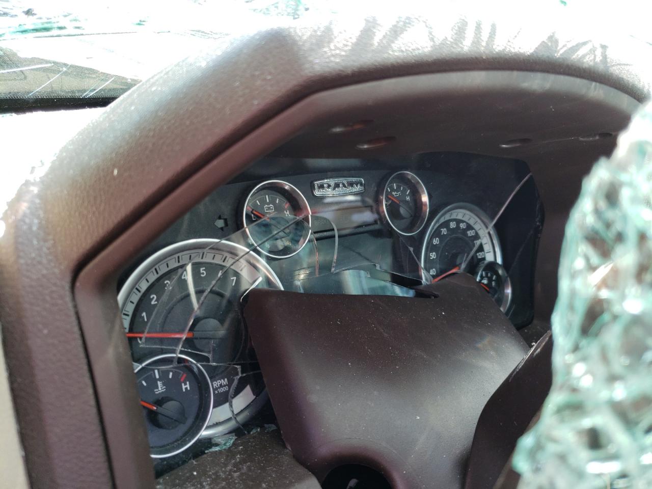 Photo 8 from auction – 2014 RAM 1500 SLT with VIN 1C6RR7LT5ES426832