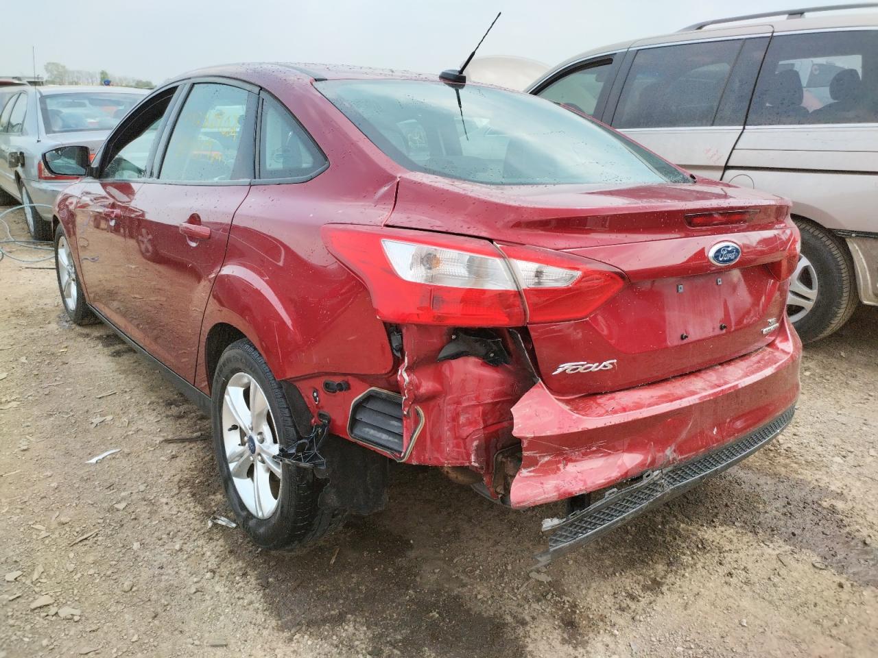 Photo 3 from auction – 2014 FORD FOCUS SE with VIN 1FADP3F20EL340350