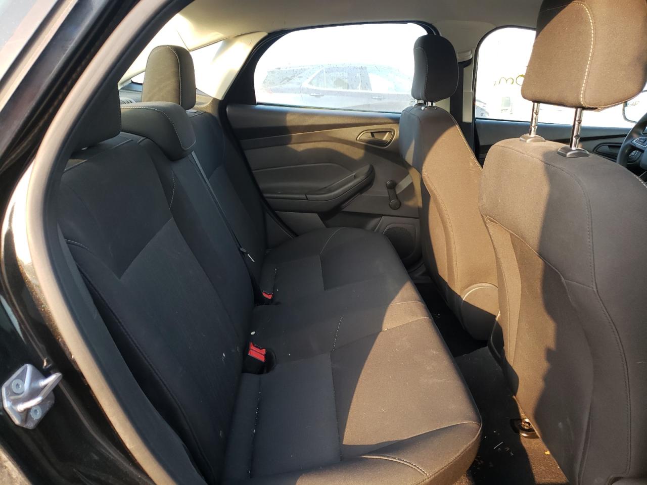 Photo 6 from auction – 2015 FORD FOCUS RS with VIN 1FADP3E28FL210691