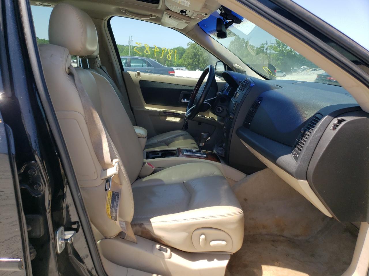 Photo 5 from auction – 2004 CADILLAC SRX with VIN 1GYEE637840156693
