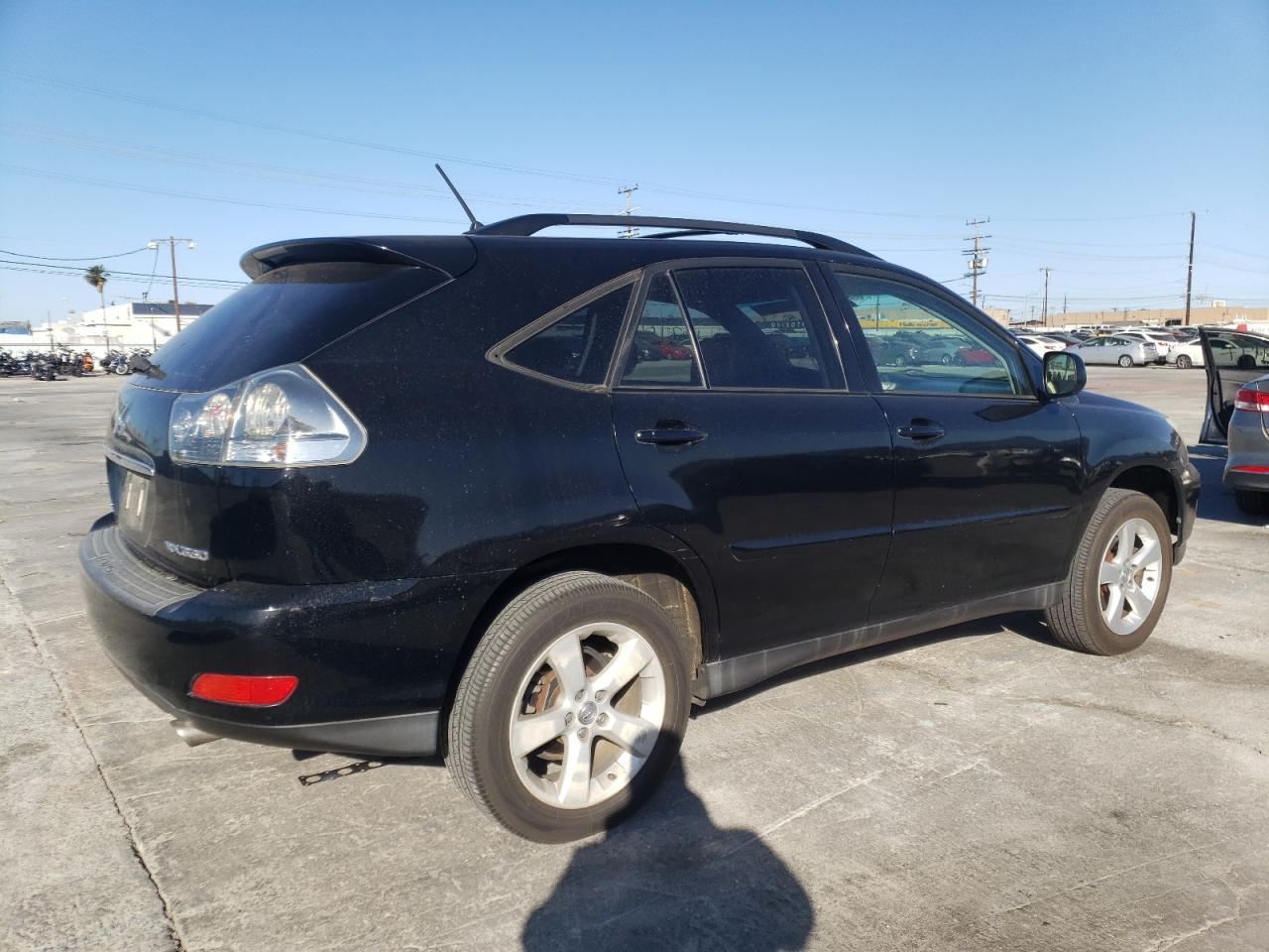 Photo 4 from auction – 2004 LEXUS RX 330 with VIN JTJHA31UX40025901