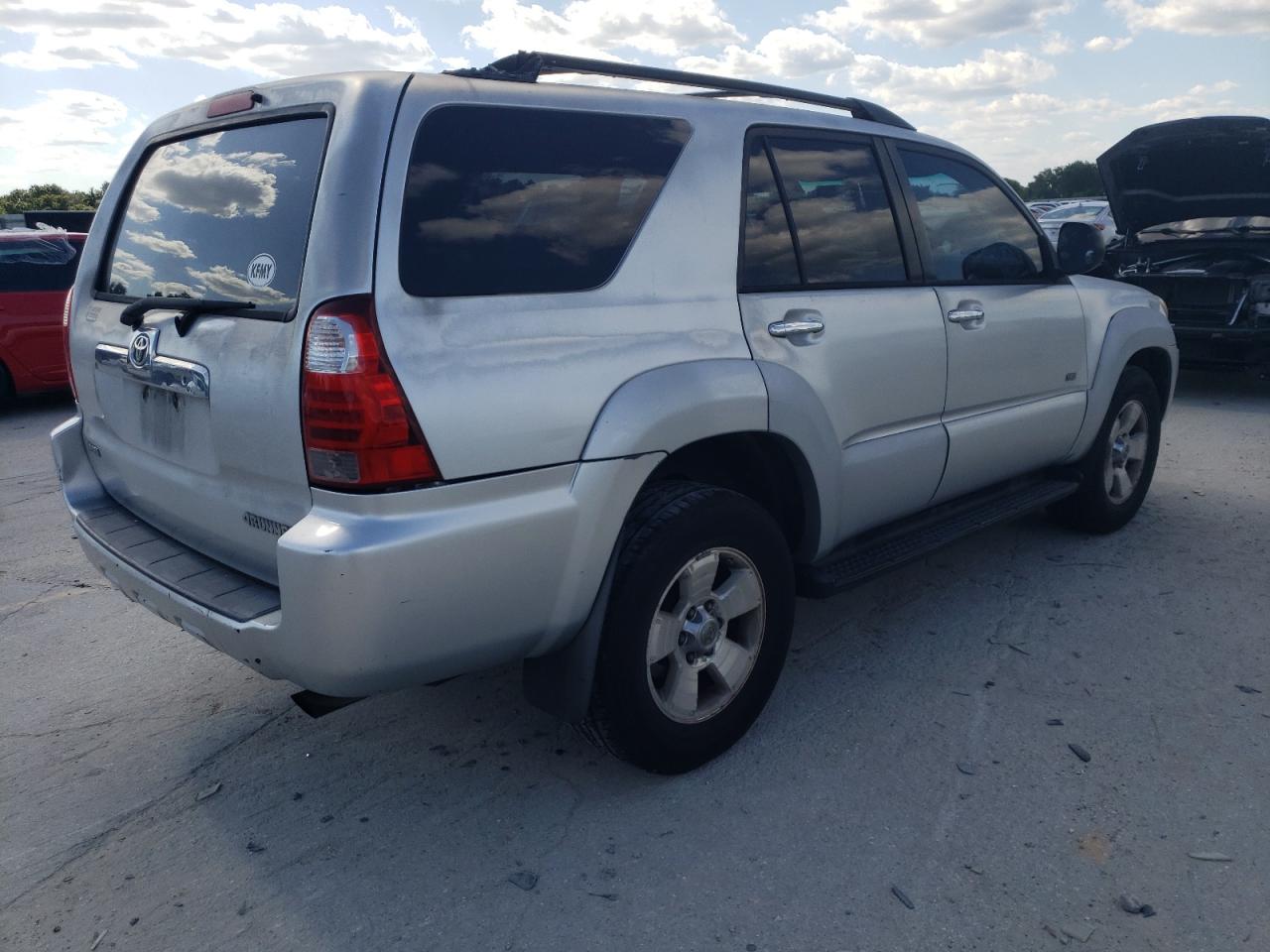 Photo 4 from auction – 2006 TOYOTA 4RUNNER SR with VIN JTEZU14R368057955