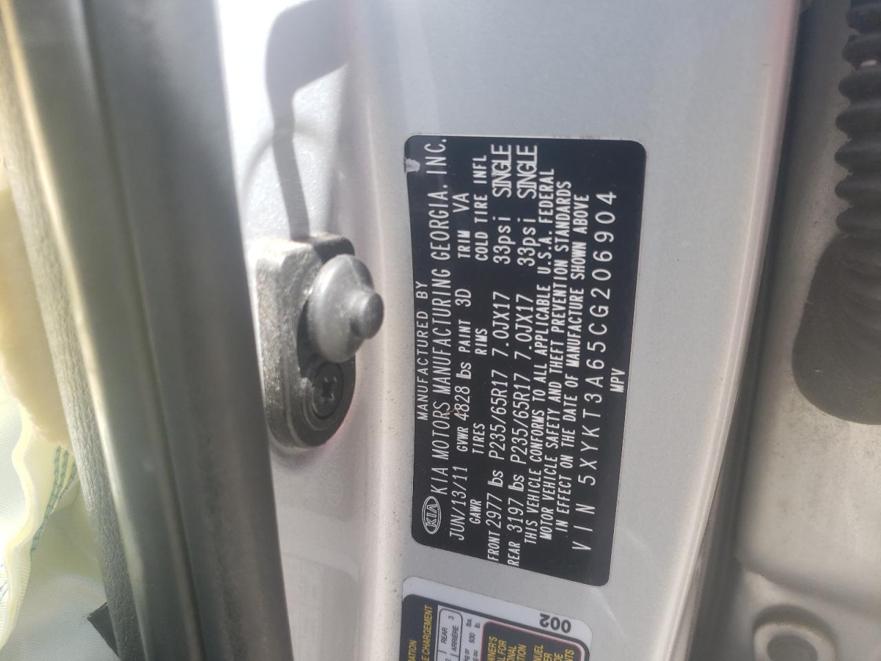 Photo 10 from auction – 2012 KIA SORENTO BA with VIN 5XYKT3A65CG206904