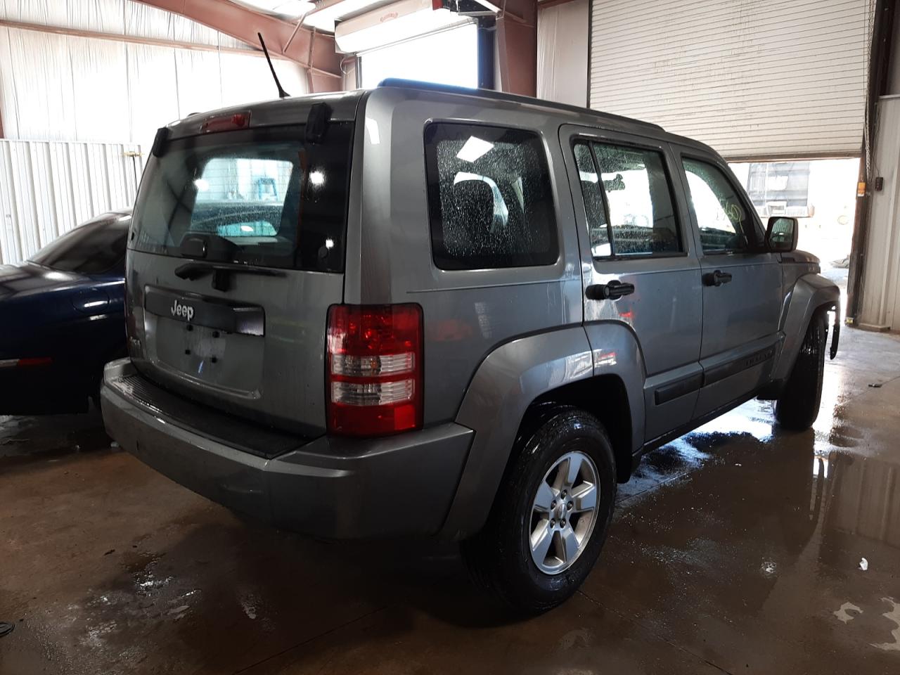 Photo 4 from auction – 2012 JEEP LIBERTY SP with VIN 1C4PJMAK3CW197895