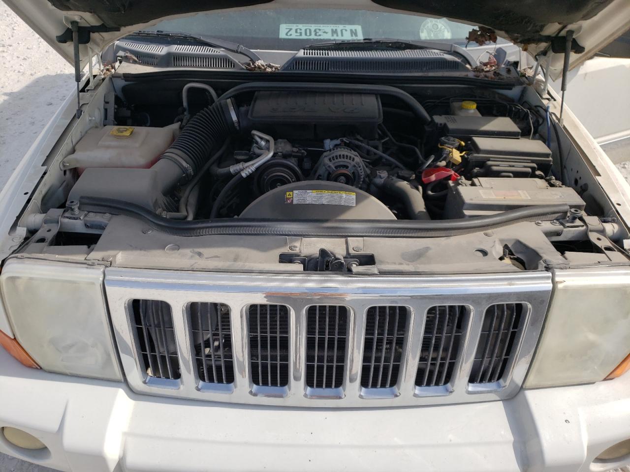 Photo 7 from auction – 2010 JEEP COMMANDER with VIN 1J4RH4GK3AC162102