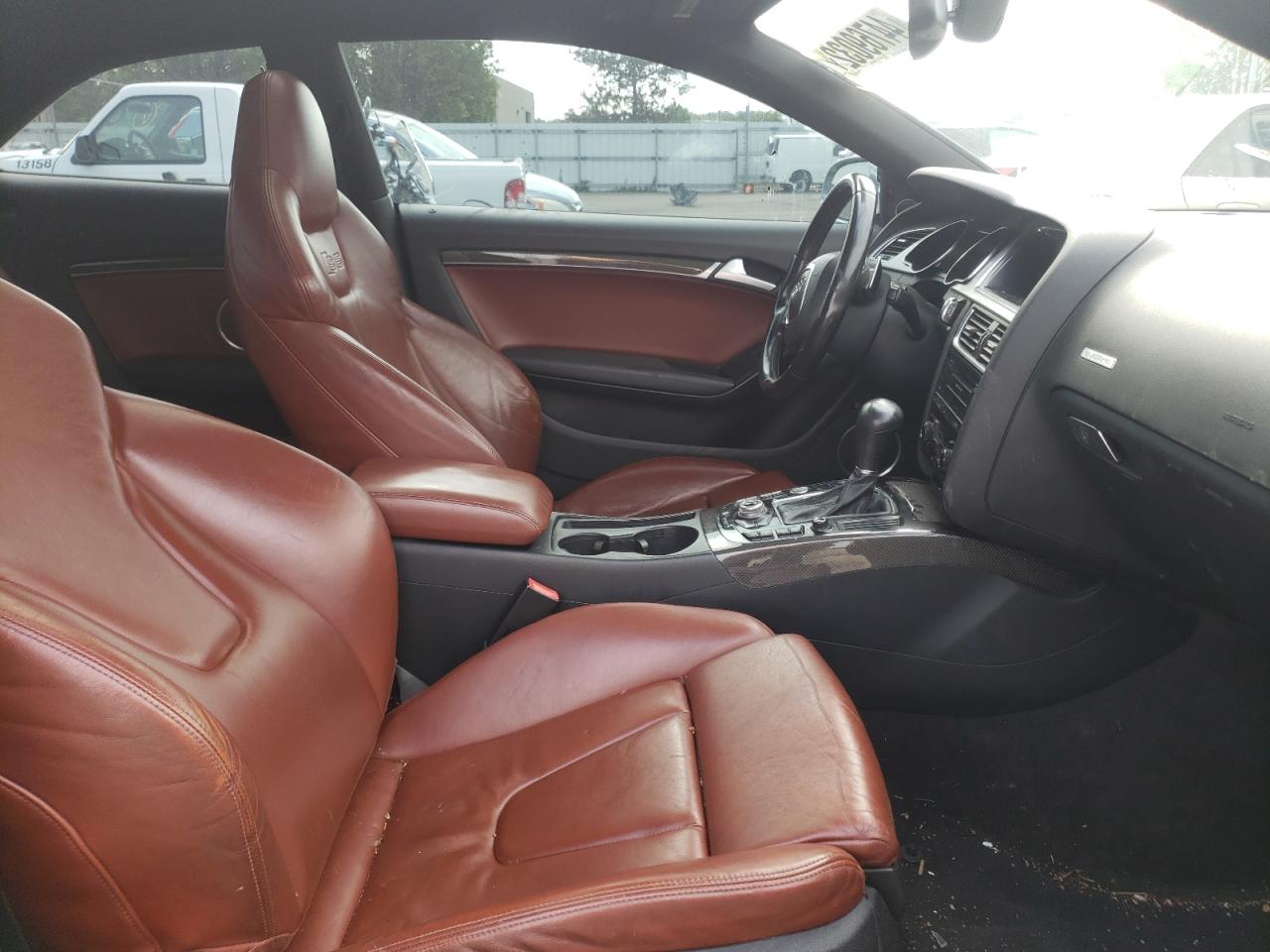 Photo 5 from auction – 2010 AUDI S5 PRESTIG with VIN WAUVVAFR5AA034124