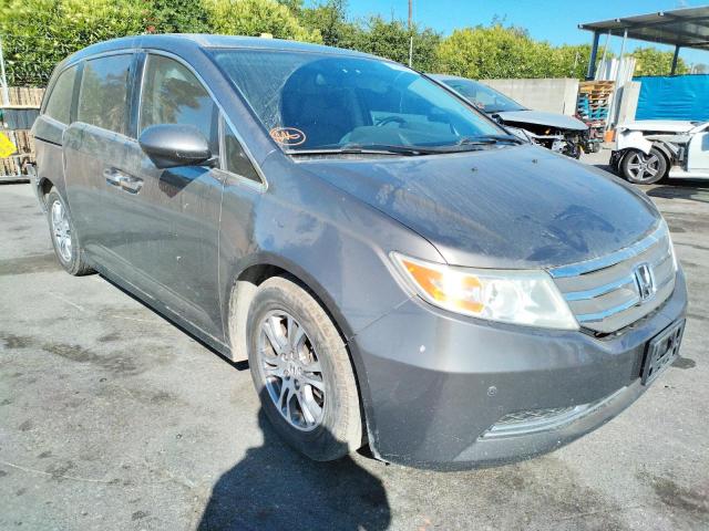 Photo 1 from auction – 2016 HONDA ODYSSEY with VIN 5FNRL5H6XGB025374
