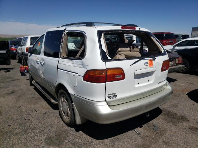 Photo 3 from auction – 2000 TOYOTA SIENNA LE with VIN 4T3ZF13C5YU272679