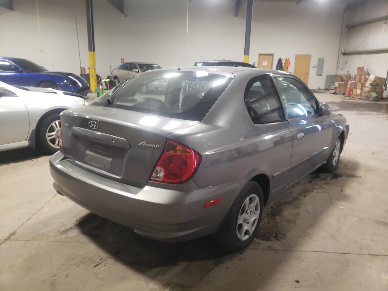 Photo 4 from auction – 2003 HYUNDAI ACCENT GL with VIN KMHCG35C83U259440