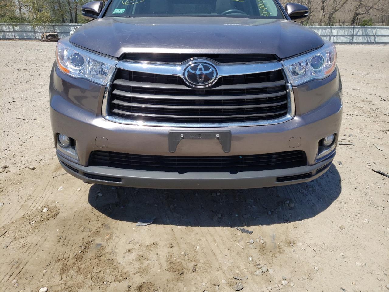 Photo 9 from auction – 2016 TOYOTA HIGHLANDER with VIN 5TDDKRFH1GS260301