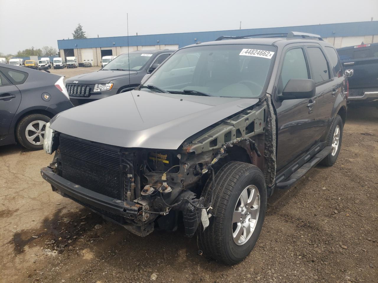 Photo 2 from auction – 2012 FORD ESCAPE LIM with VIN 1FMCU0E7XCKC16255