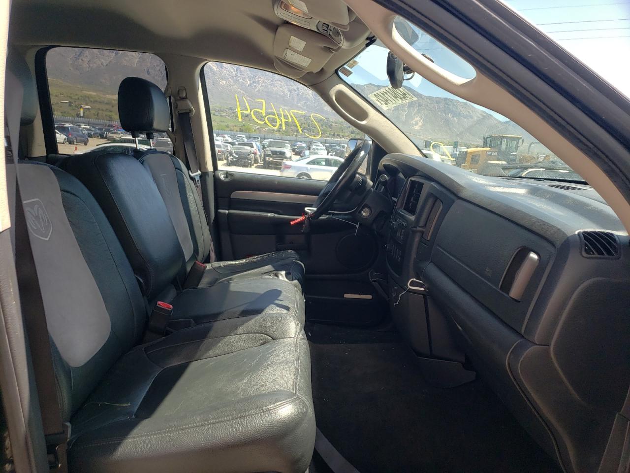 Photo 5 from auction – 2005 DODGE RAM 3500 S with VIN 3D7LS38C55G799502