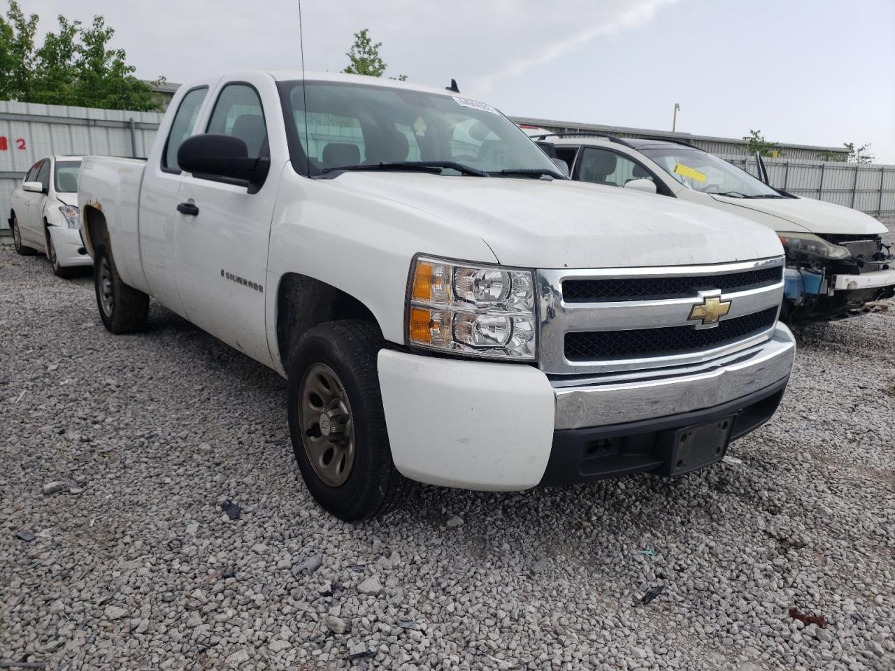 CHEVROLET SILVERADO 2008 with VIN 1GCEC19X58Z217716 - Photo from auction