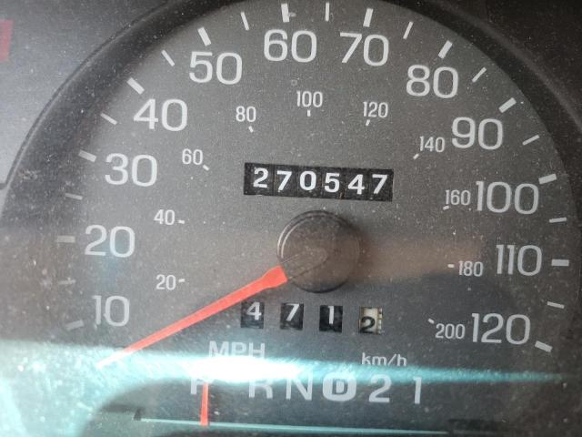 Photo 8 from auction – 2002 MERCURY GRAND MARQ with VIN 2MEFM75W32X624057