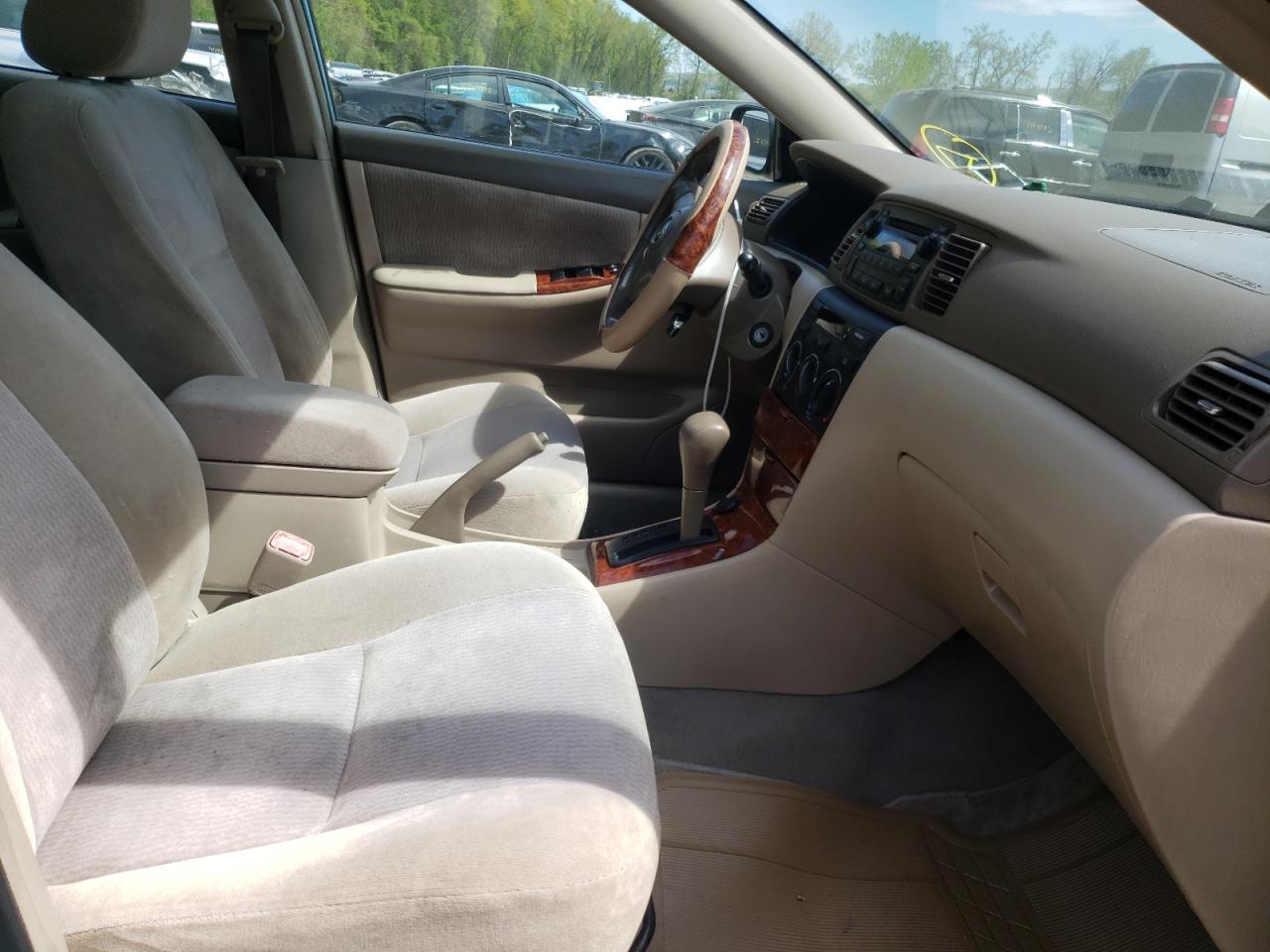 Photo 5 from auction – 2005 TOYOTA COROLLA CE with VIN 2T1BR32E05C503422