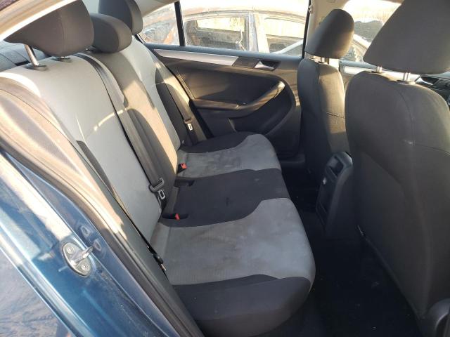 Photo 6 from auction – 2017 VOLKSWAGEN JETTA S with VIN 3VW2B7AJXHM203163