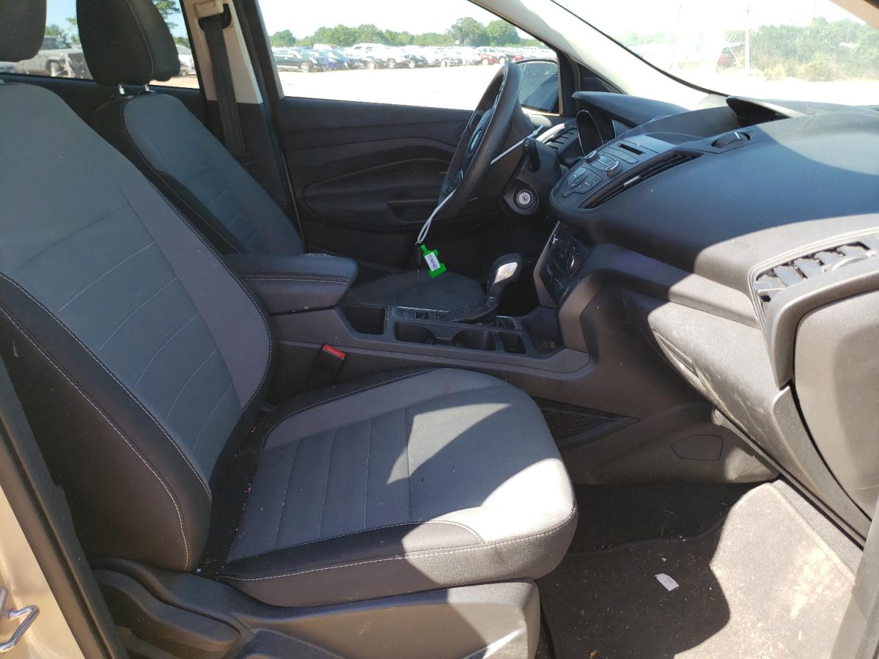 Foto 5 de la subasta – 2017 FORD ESCAPE S con VIN 1FMCU0F75HUC71996