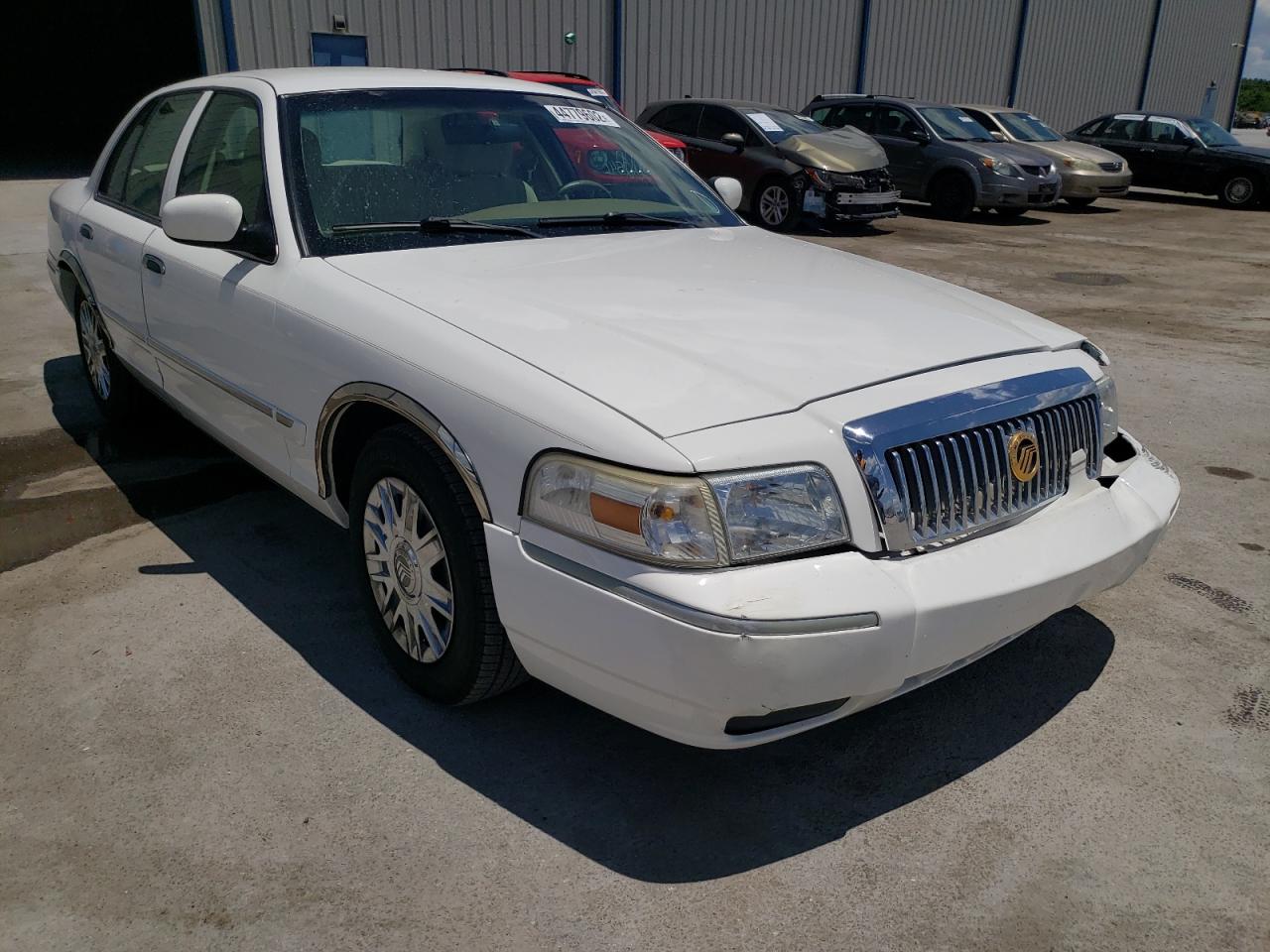 Photo 1 from auction – 2007 MERCURY GRAND MARQ with VIN 2MEFM74V67X635019