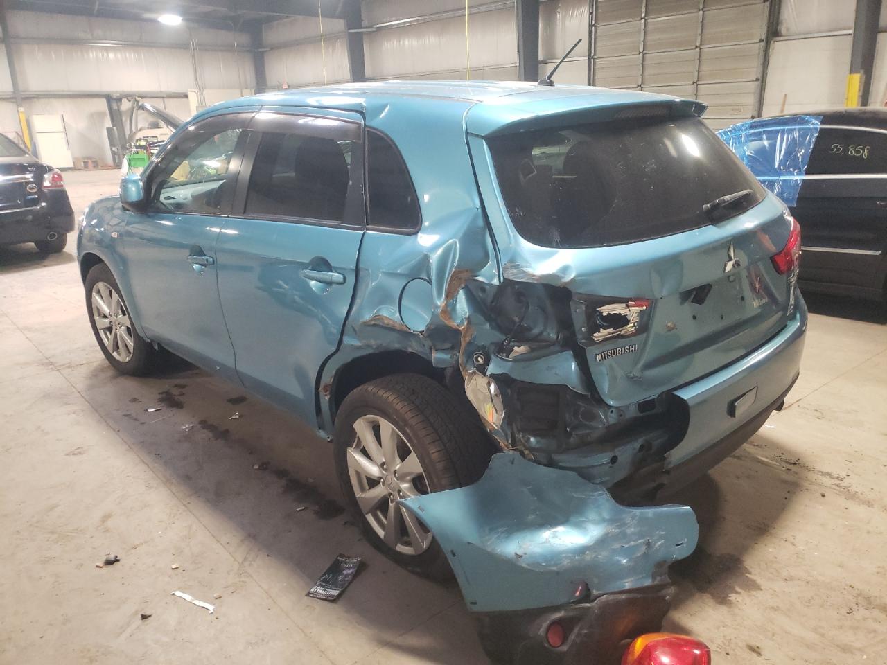 Photo 3 from auction – 2013 MITSUBISHI OUTLANDER with VIN 4A4AP3AU3DE022109