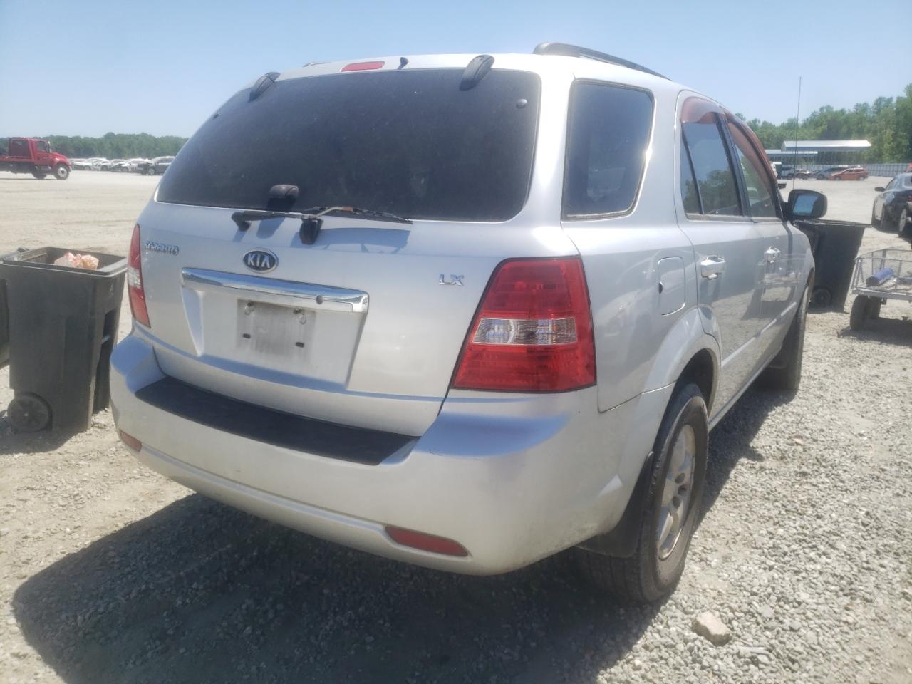 Photo 4 from auction – 2008 KIA SORENTO EX with VIN KNDJD735785855401