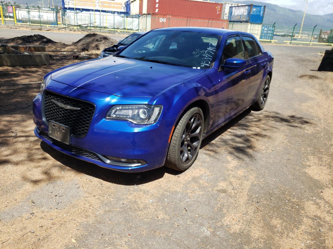 Photo 2 from auction – 2019 CHRYSLER 300 S with VIN 2C3CCABG5KH559809