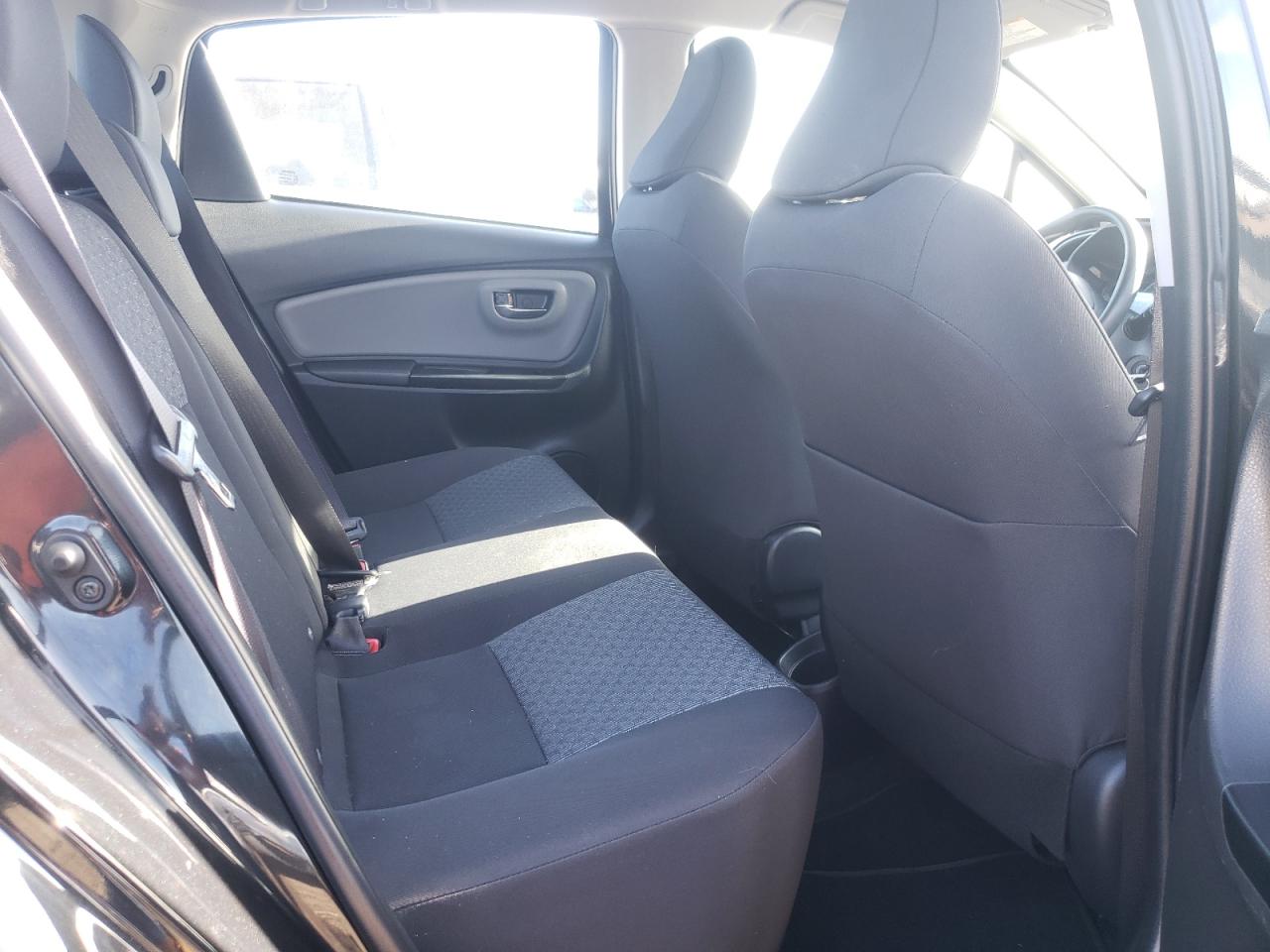 Photo 6 from auction – 2015 TOYOTA YARIS with VIN VNKKTUD31FA020702