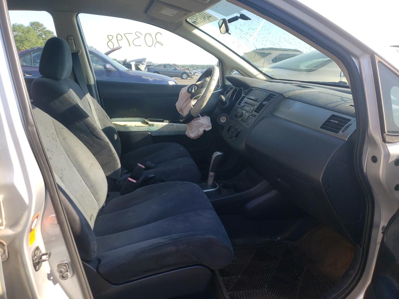 Photo 5 from auction – 2009 NISSAN VERSA S with VIN 3N1BC11E29L394572