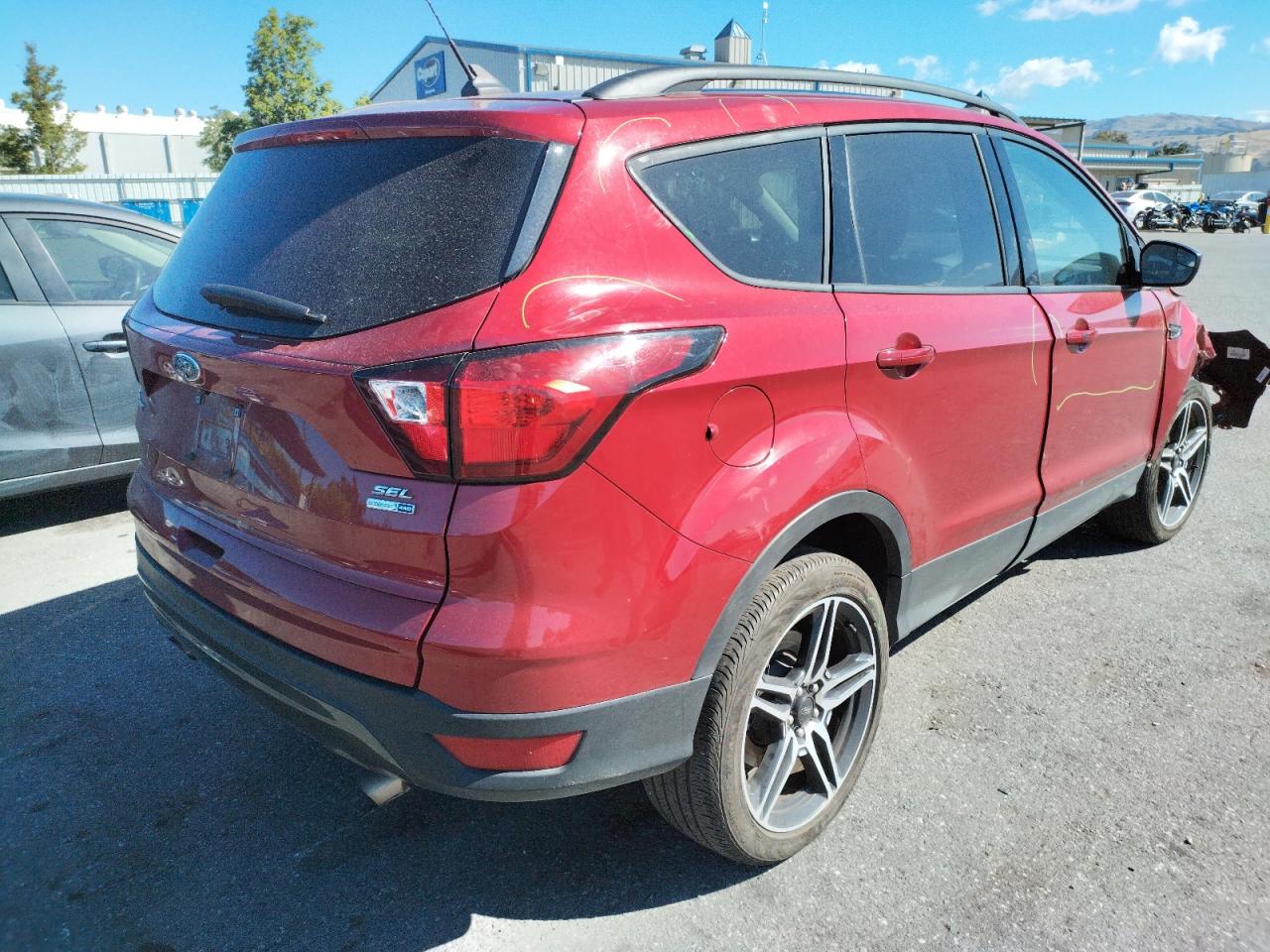 Photo 4 from auction – 2019 FORD ESCAPE SEL with VIN 1FMCU9HD0KUB79872